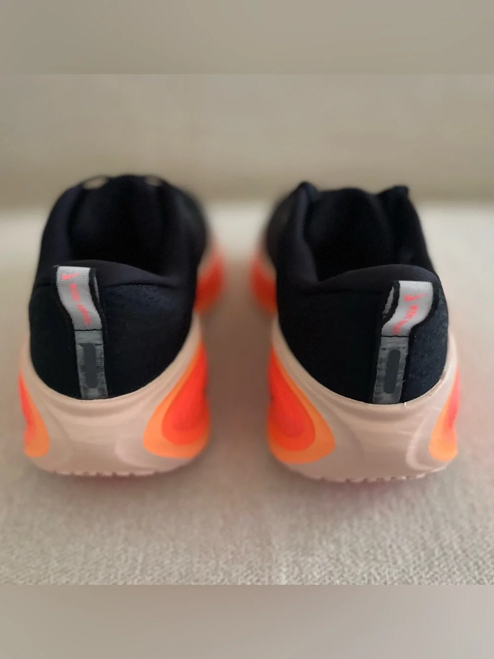 Size 7.5 - Nike W Vomero Plus Black Hot Lava Washed Coral HV8154-010 Women's NEW